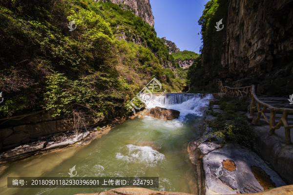 八泉峽風(fēng)光