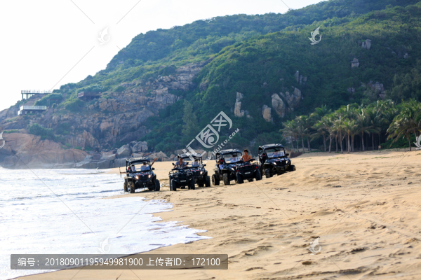 中國(guó)海南南灣猴島七彩沙灘沙灘車