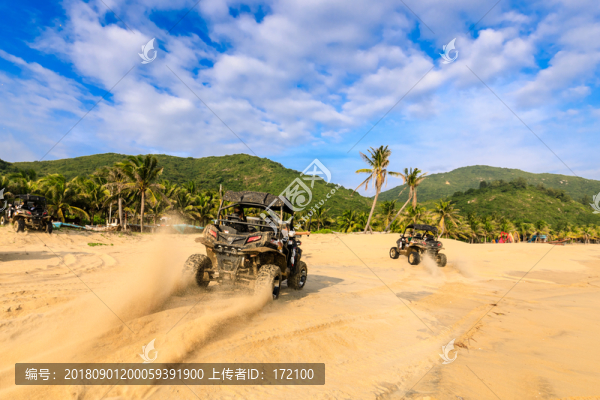中國(guó)海南南灣猴島七彩沙灘沙灘車