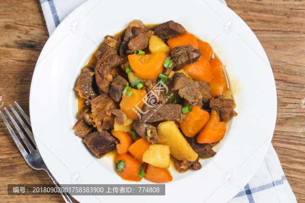 土豆胡蘿卜牛腩