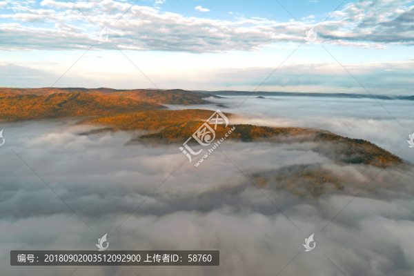 航拍秋季山林云海