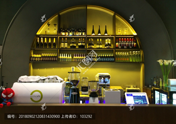 酒吧吧臺(tái)