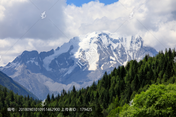 川西風(fēng)光甘孜亞拉雪山