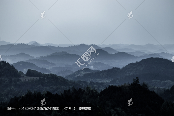 水墨群山
