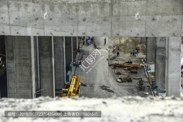 烏魯木齊高架橋建設(shè)