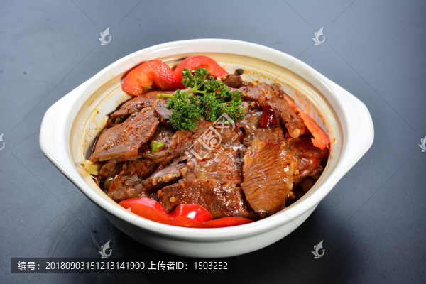 牛肉雞公煲