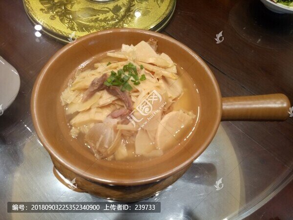 冬筍燉臘肉