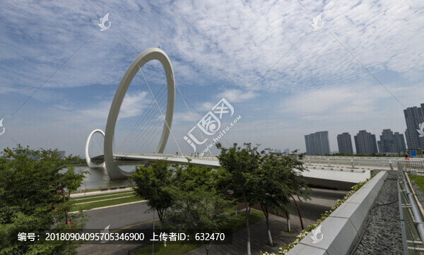 南京眼步行橋