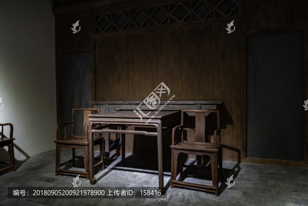 中堂陳設(shè)生活場(chǎng)景
