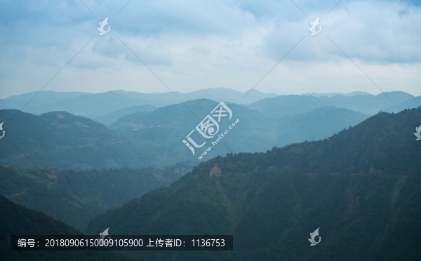 青山