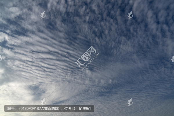 藍(lán)天白云天空背景