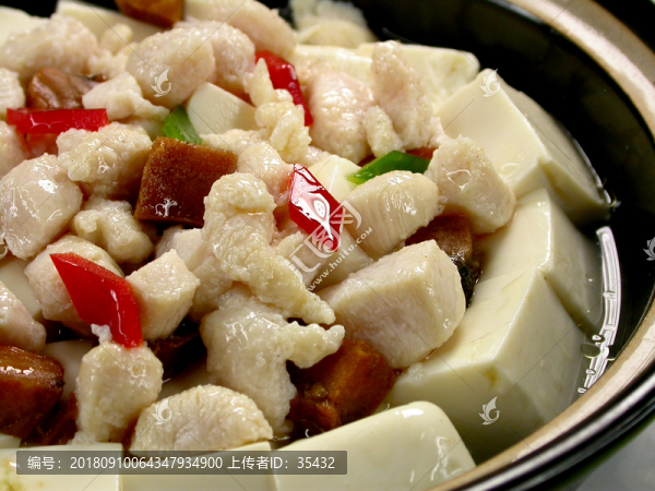 咸魚(yú)雞粒豆腐煲