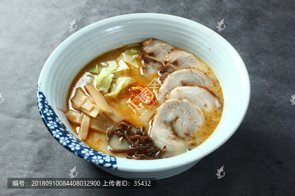筍尖叉燒面