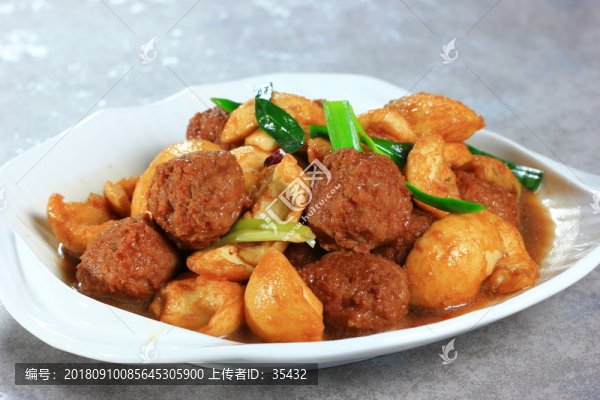 藕香肉圓燒蛋白