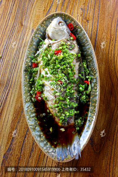 蔥燒鯽魚