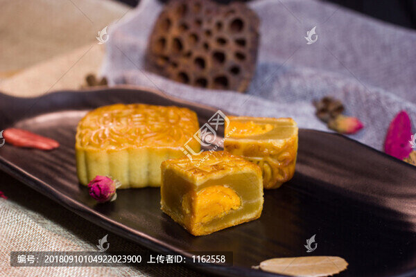 蛋黃白蓮蓉