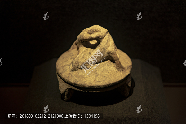 蟠螭蓋石硯