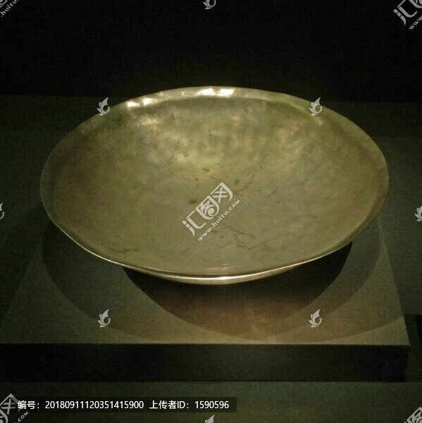 素面金盆