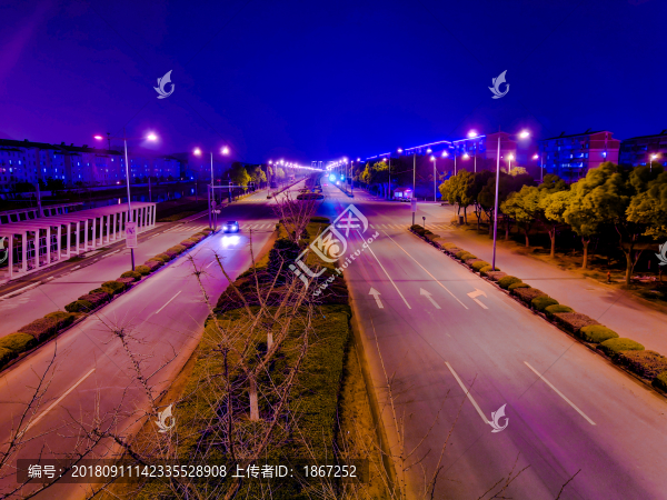 道路夜景