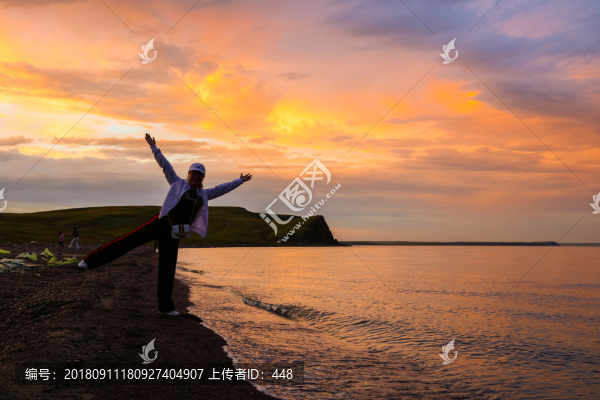 湖水晨曦