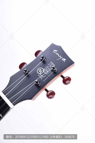 吉他