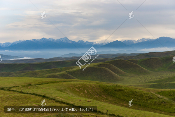 天山山脈