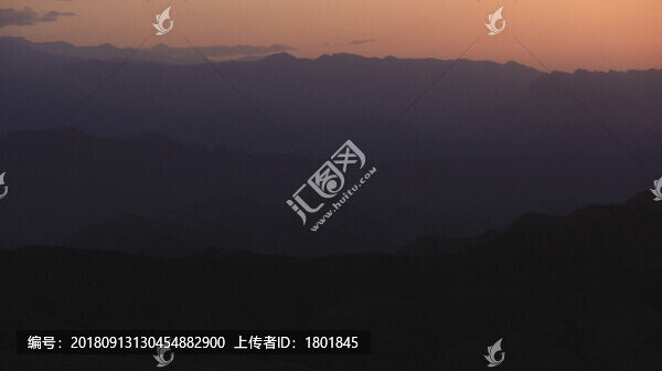 天山