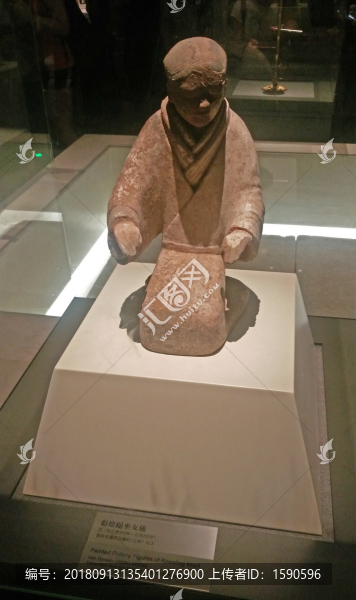 彩繪跽女俑