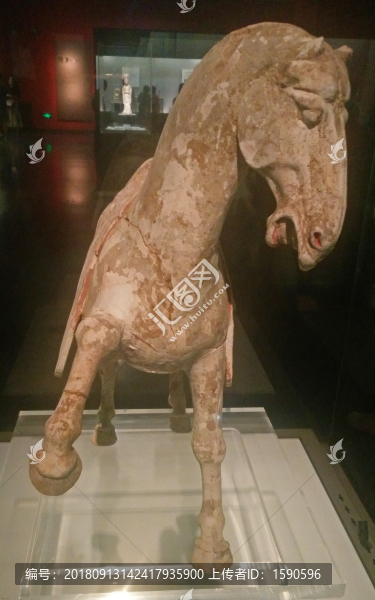 彩繪貼金陶馬