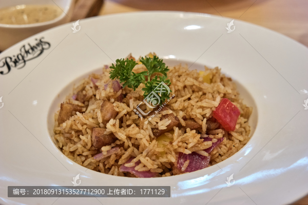 牛肉炒飯