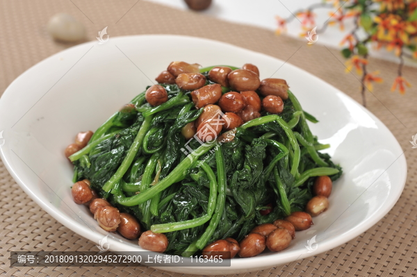 菠菜拌花生