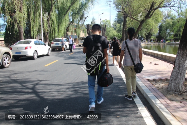 高校學生報到