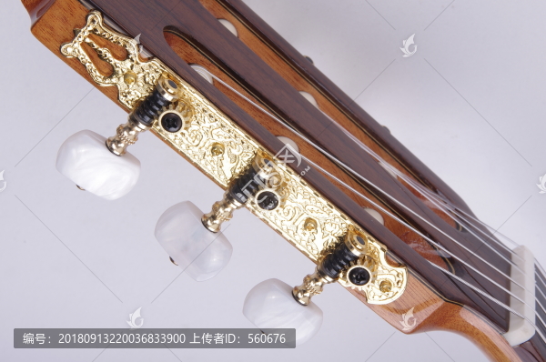 吉他