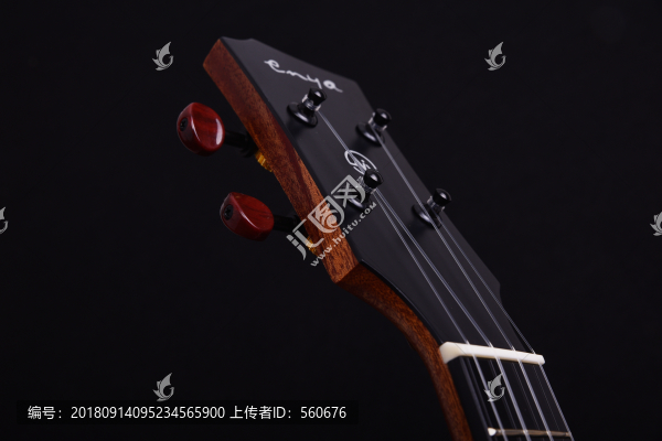 吉他
