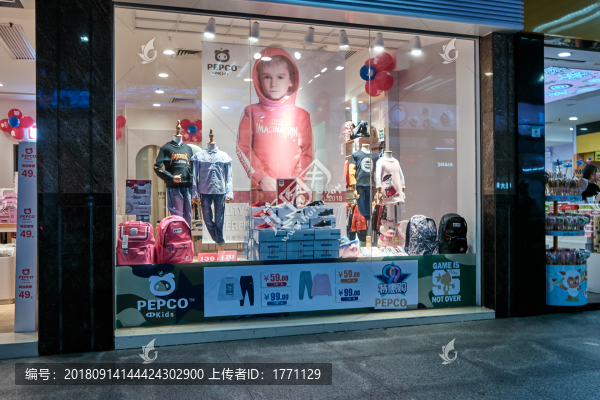 商場櫥窗