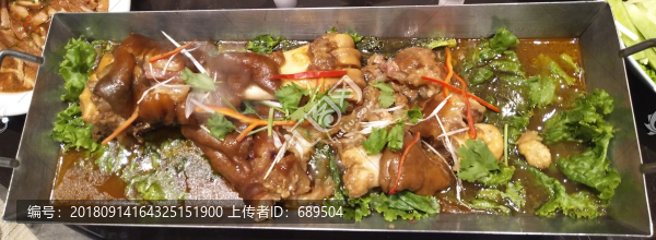 鹵豬腳