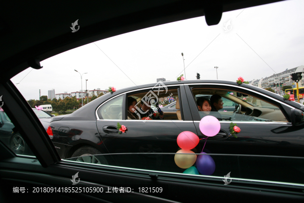 婚車迎親