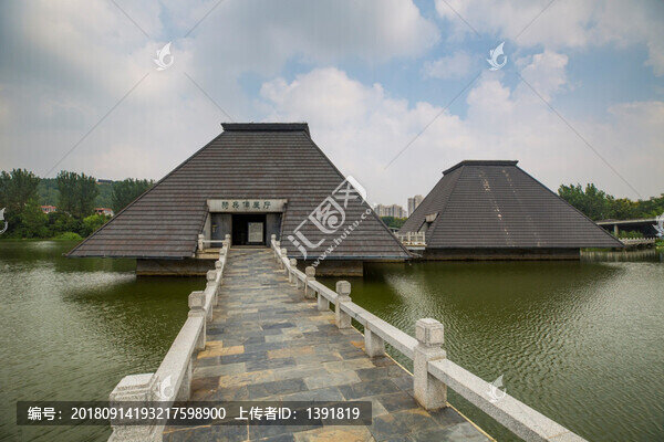 徐州漢文化景區(qū)水下兵馬俑館