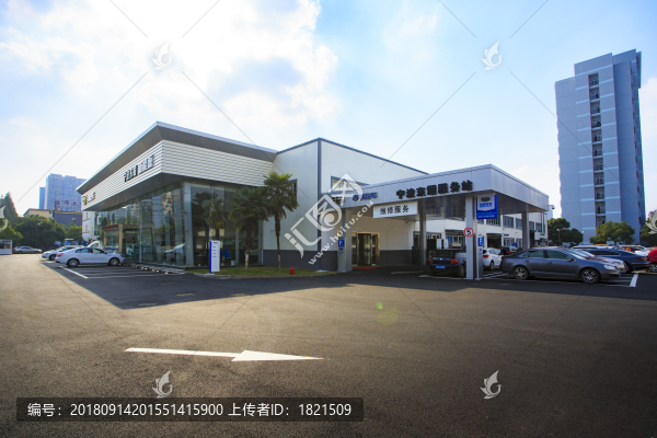 新能源汽車,充電樁,綠色能源,汽車4S店,銷售,展示廳