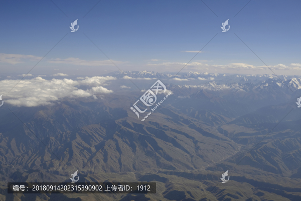天山
