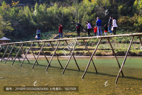 浙江,紹興,新昌,穿巖十九峰,丹霞地貌,山峰,山水,木橋,游客