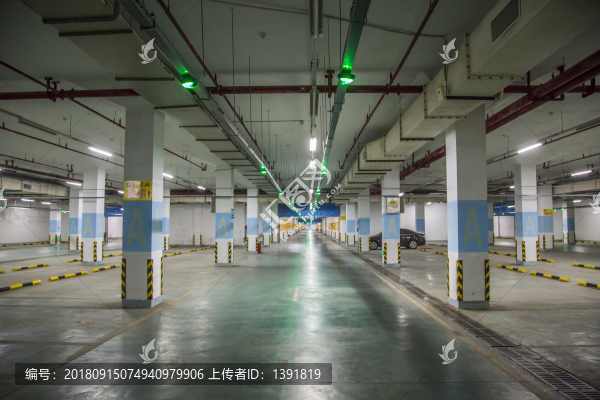大型地下車庫