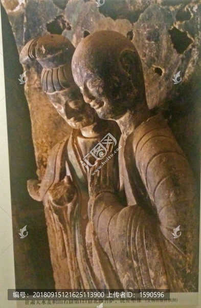 菩薩比丘塑像
