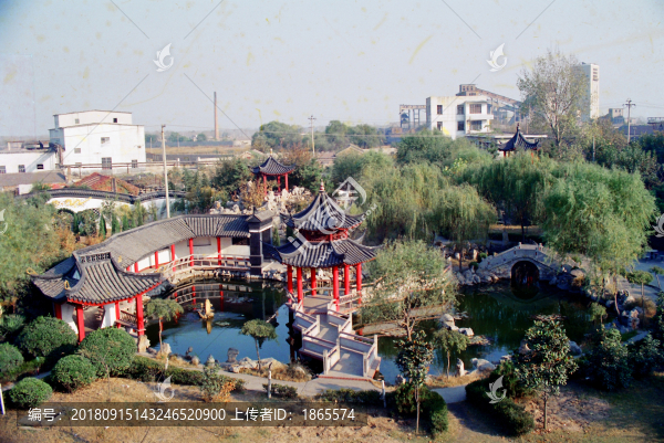 權(quán)臺煤礦公園一角