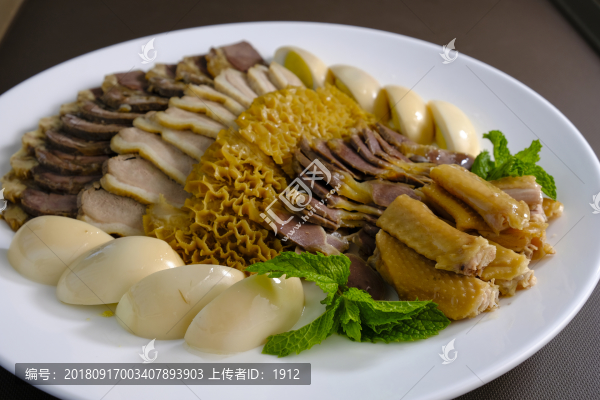 鹵肉拼盤