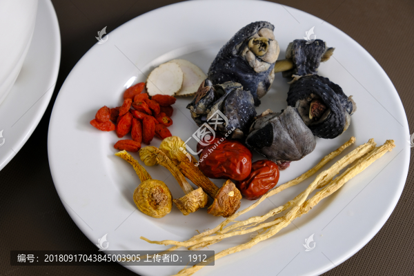 山珍營養(yǎng)湯
