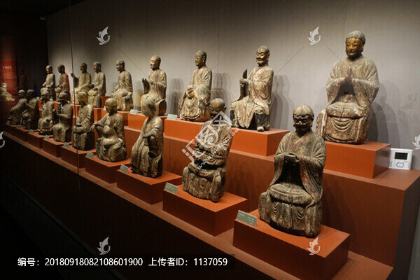 明代泥塑羅漢坐像