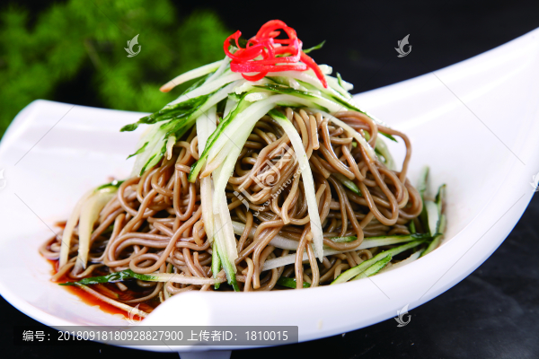酸辣蕎麥面