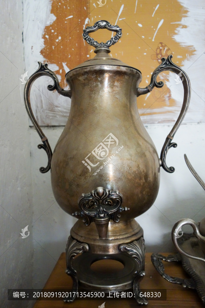銅制茶壺