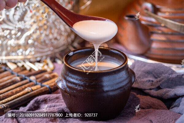 水牛酸奶